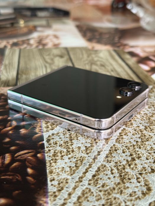 Galaxy Z Flip5 256GB