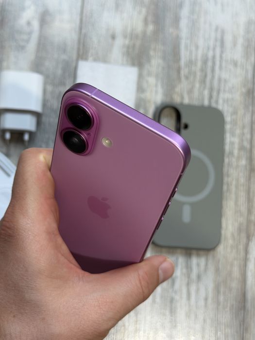 Iphone 16 128 GB Pink Безупречен - 89 % Battery
