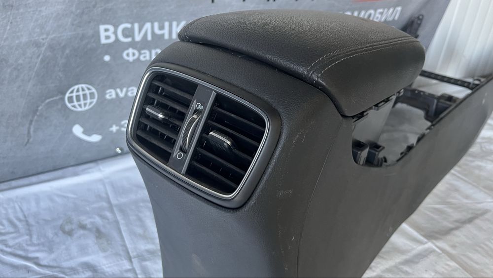 Средна конзола с жабка Hyundai i30 2017