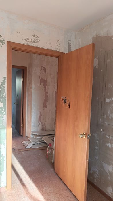 Межкомнатные двери б/у