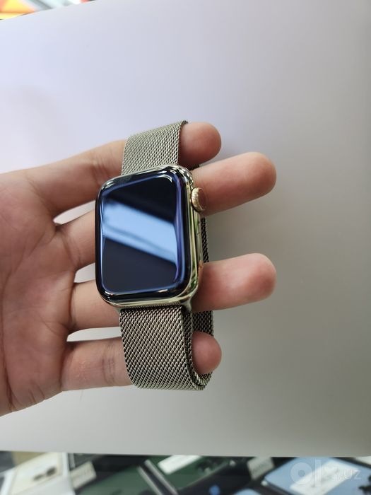 Apple Watch 9 45mm Gold Milanese