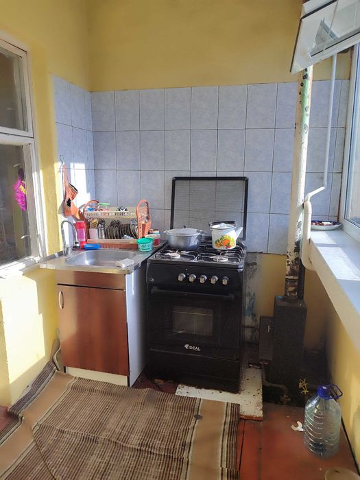 Квартира сотилади . Нархи 45000  ками бор