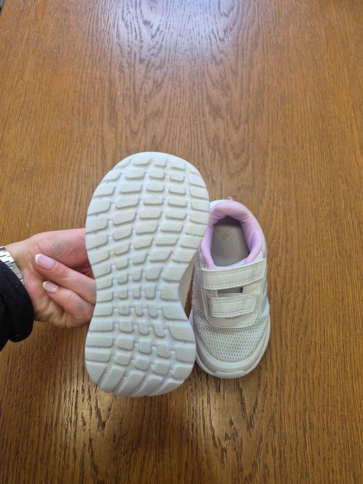 Детските маратонки Adidas