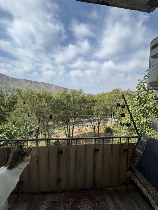 Обменяю 2 х ком кв рядом с ДК