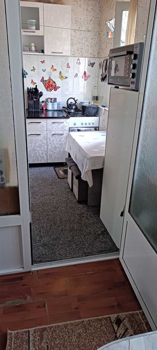 Продаю свою квартиру на ттз, рядом с базаром. 2/2/3,