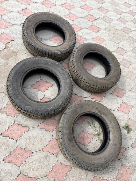 Продам шины 225/70/16