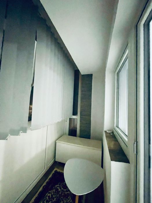 Apartament de inchiriat, 2 camere, decomandat, et 1 Rovine