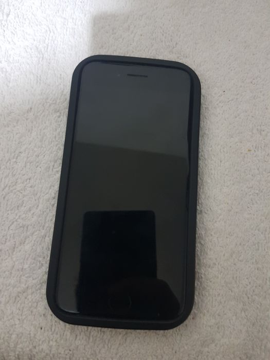 Vand telefon iPhone 8