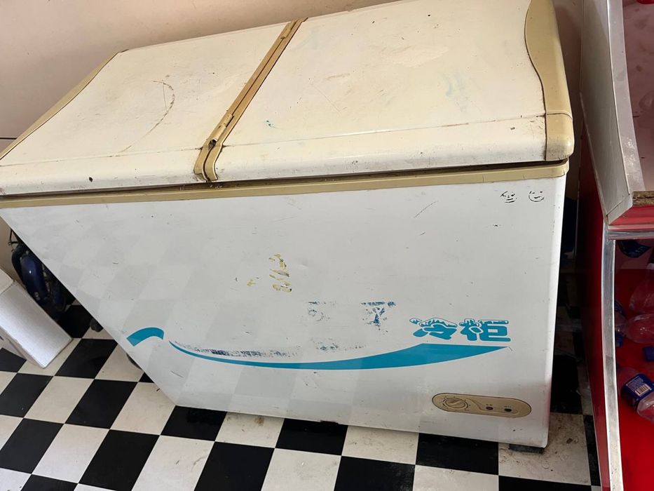 Холодельник ва морозильниклар сотилади