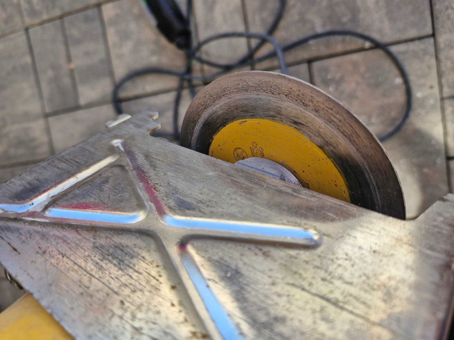 Masina de gresie marmură Dewalt dwc410 l QS