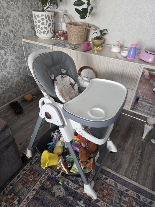 Продам детский стол