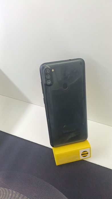 Самсунг А11////////