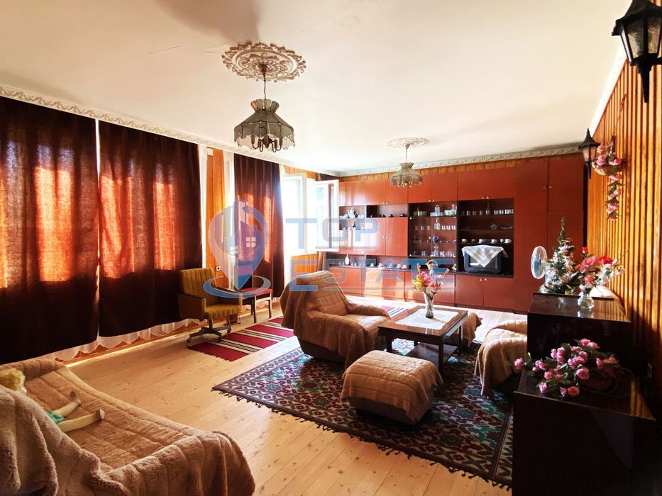 Продава се Къща в с. Ресен, Област Велико Търново - 200 кв.м за 485 €/кв.м - Снимка #4