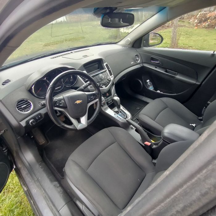 Cevrolet Cruze 1.8, 141 к.с., газ-бензин