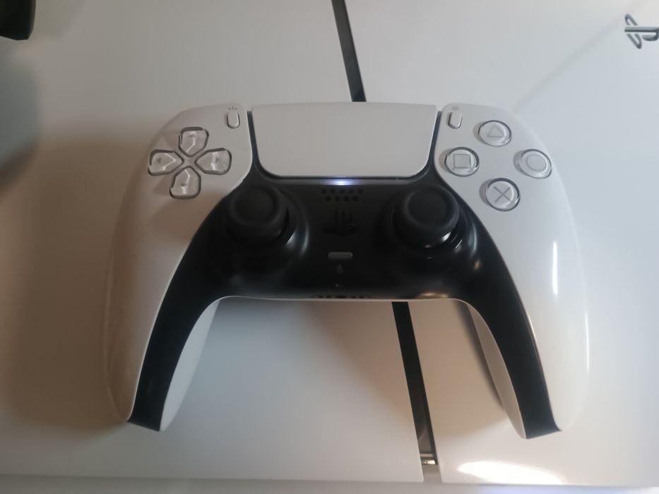 Vând PlayStation 5 slim digital edition