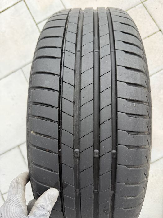 Vand anvelope 205/60/16 ( 8  bucati )