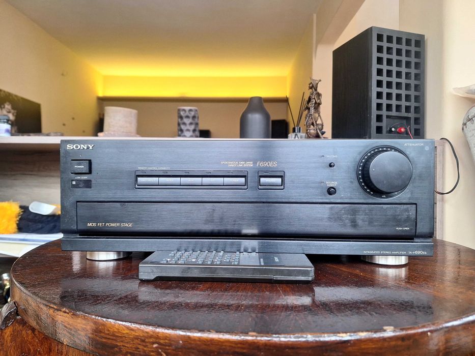 Sony TA-F 690 ES