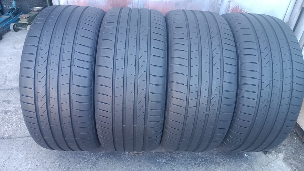 285/40/21 Bridgestone