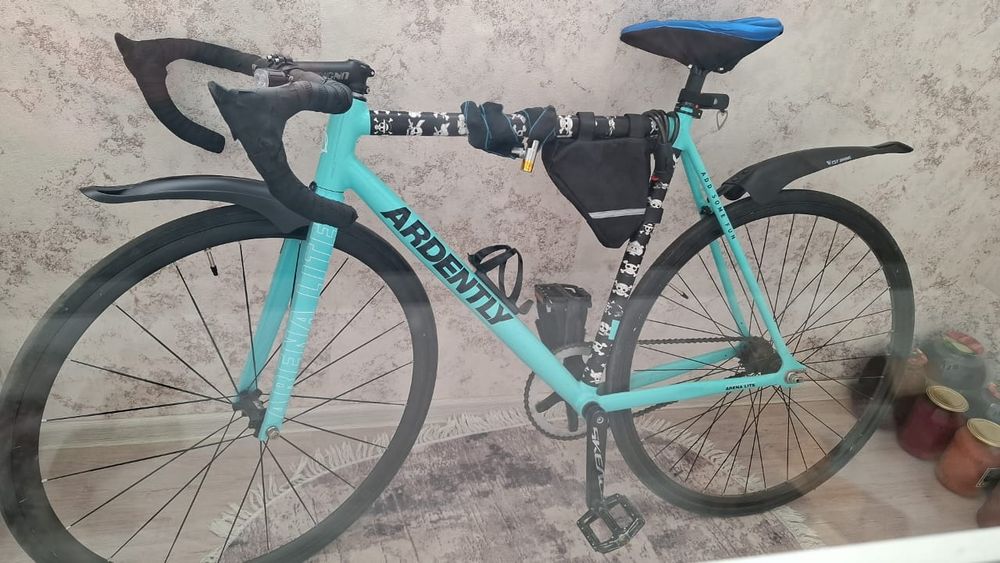 Шоссейный велосипед