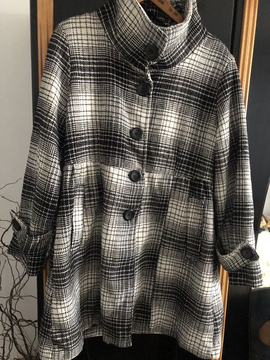 Palton femei culoare alb-negru