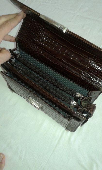 Продам Портфель Барсетку