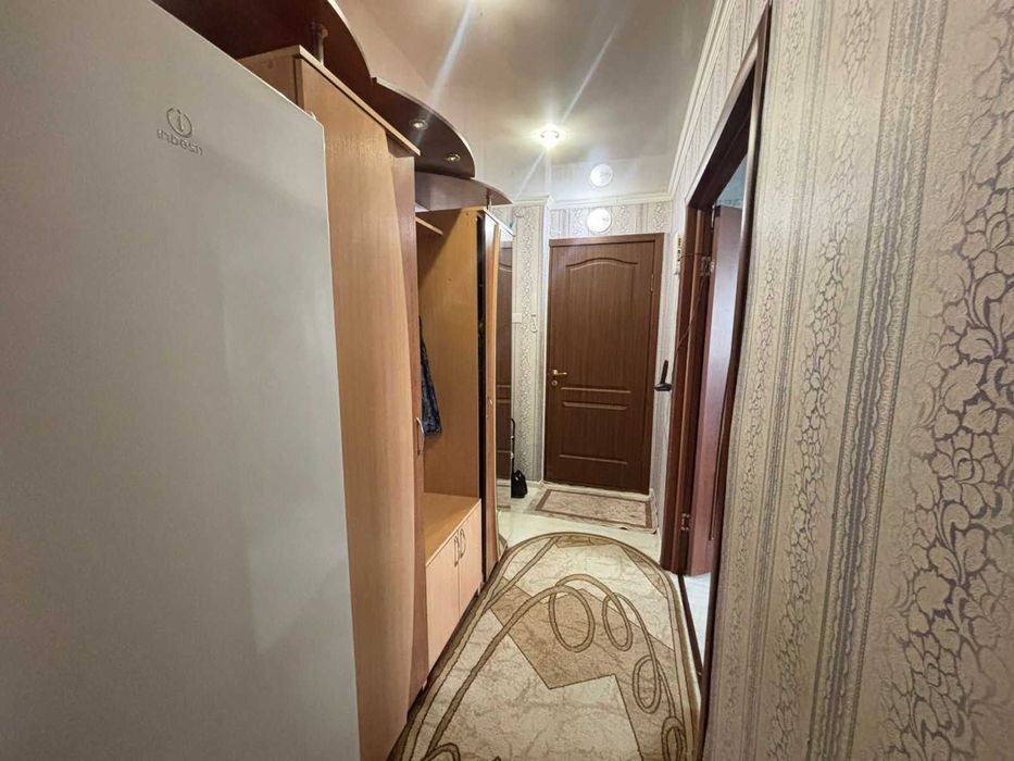 Продам 2-комн. квартиру, 19 мкр.