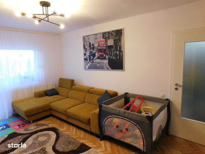 Apartament 3 camere, complet renovat, decomandat, Gheorgheni — fotografia 1
