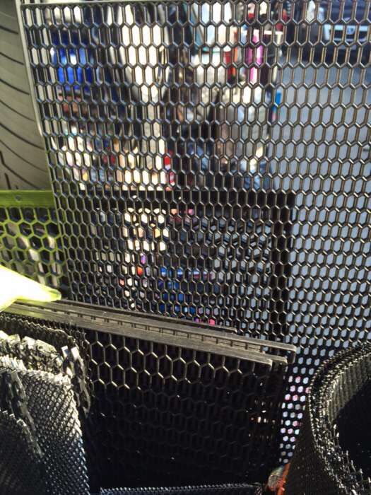 Grile,plasa bara auto ,plastic abs /120 cm x 40’cm