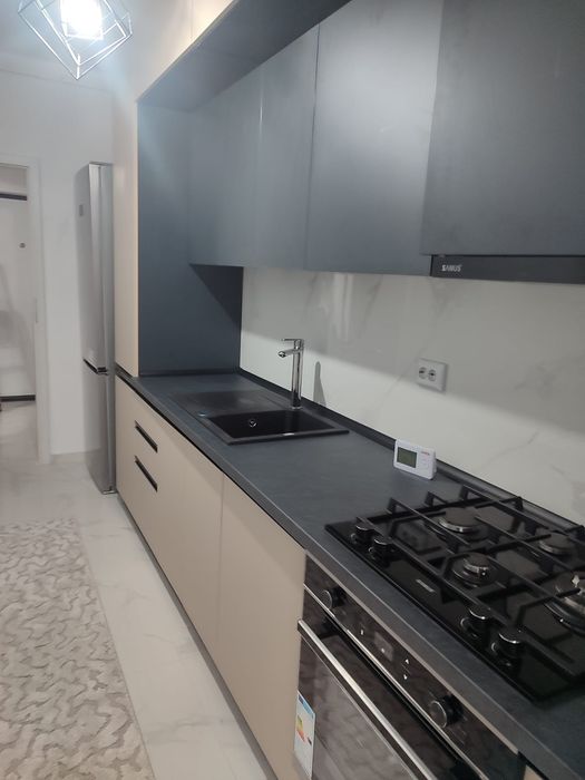Închiriez apartament cu 2 camere decomandat