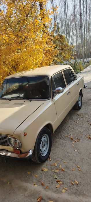 Lada Jiguli 21011