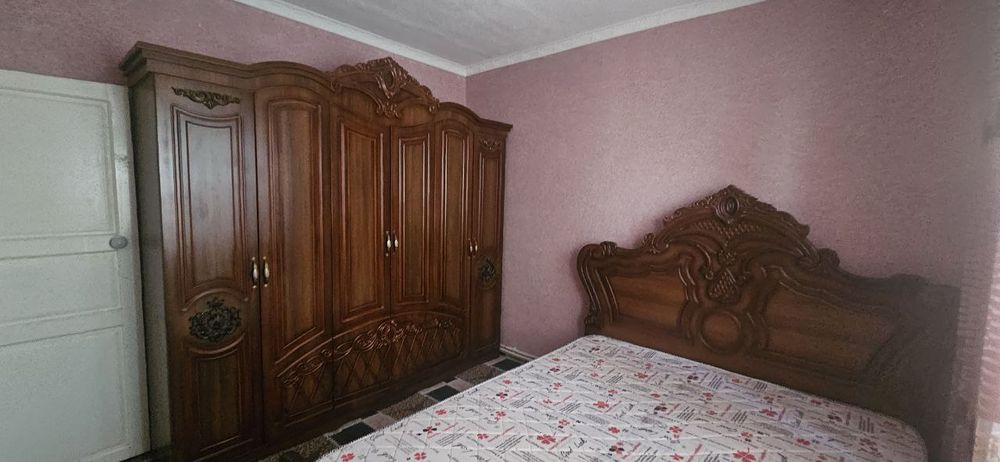 3 honali dom sotiladi