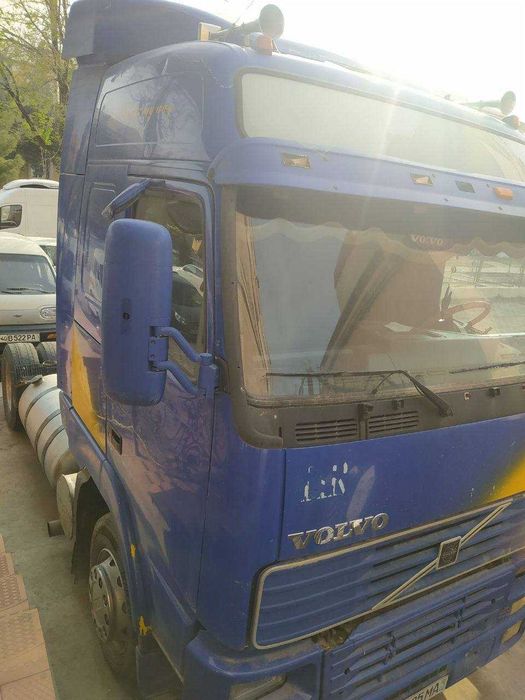 VOLVO FH 12 KO‘K SINIY 1998 йил