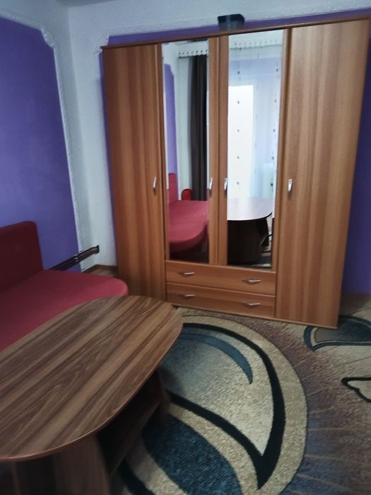 Inchiriez garsonieră