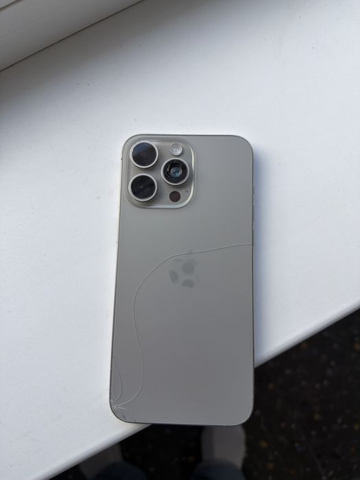 Iphone 15 pro max  256 г