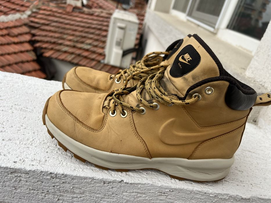 Nike Manoa 43 Mid