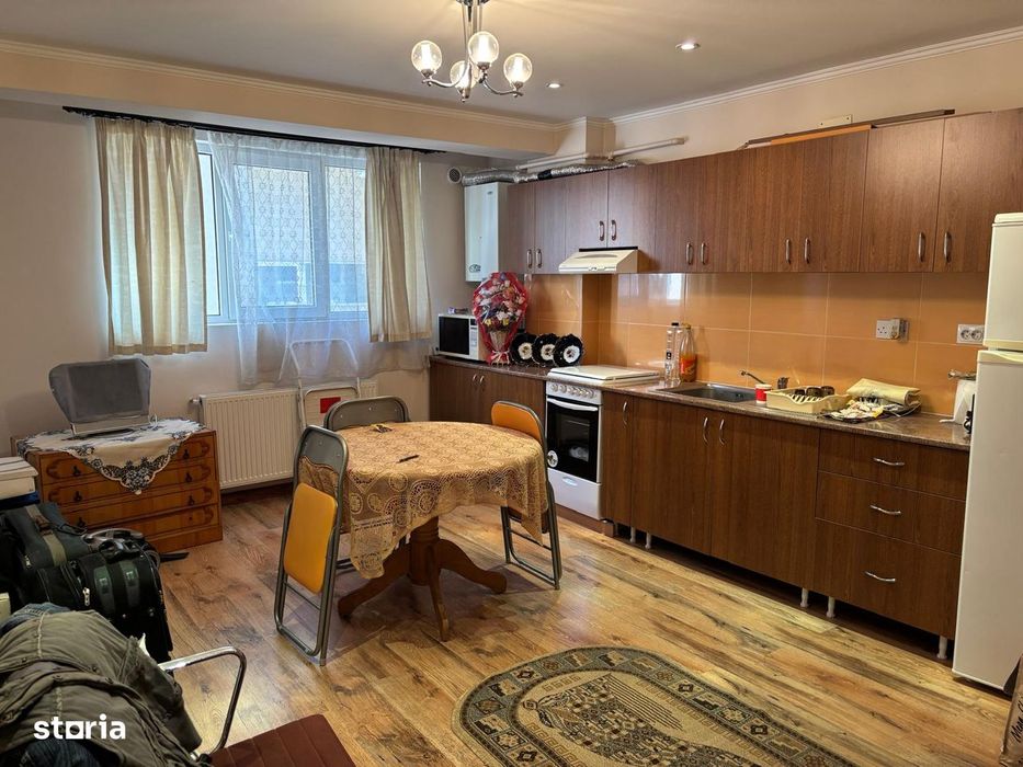 Vand apartament 1 camera Floresti