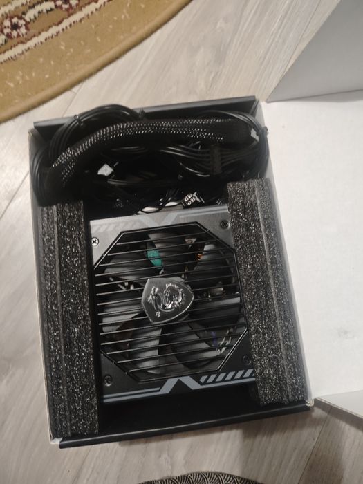 Vând Sursă MSI MAG A550BN