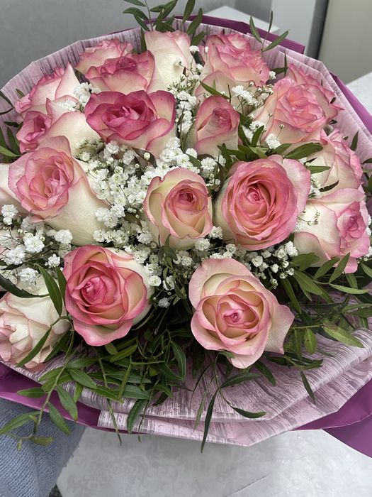 букет шикарных роз