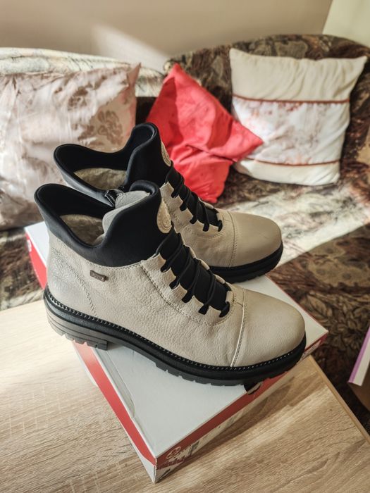 Дамски боти различни видове, размер 41 и 42