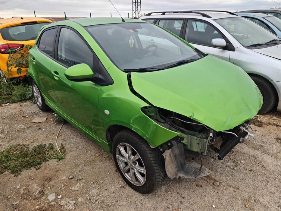 Мазда 2 / Mazda 2 1.5 бензин