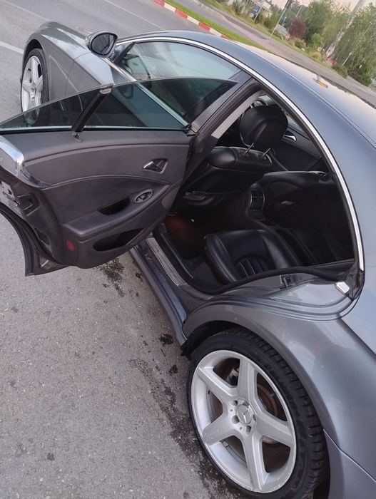Dezmembrez Mercedes Benz CLS 320CDI OM642, far, stop, aripa, usă, capo