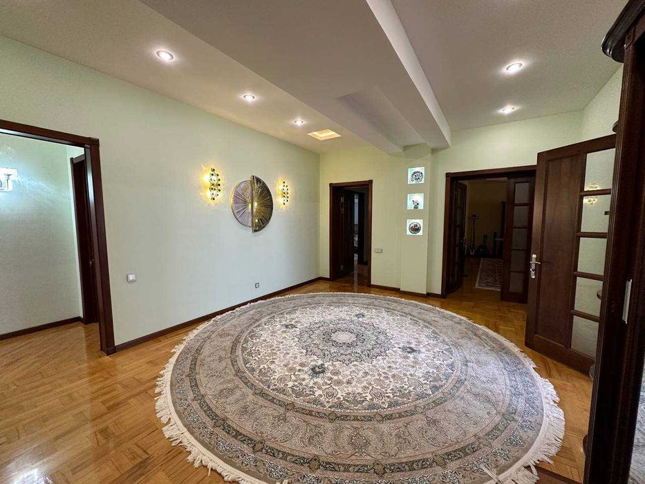 4-комнатная в GABUS, центр, ул. Шевченко, метро Ойбек`