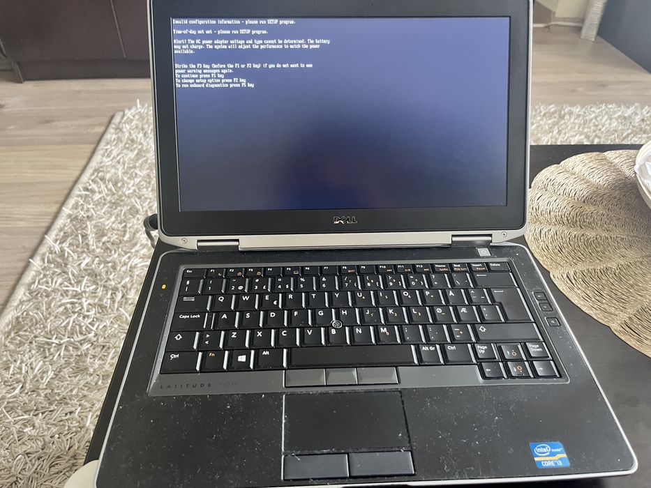 Laptop Dell astept oferte