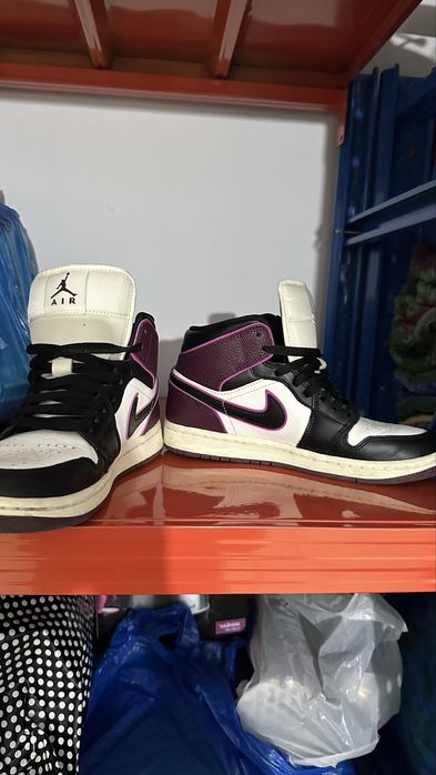 Продам кроссовки NIKE JORDAN