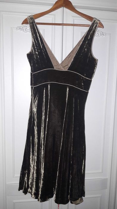 рокля от кадифе на Zara Размер М-Л