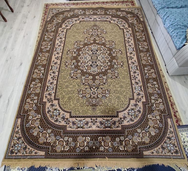 Продаются ковры в хорошем состоянии