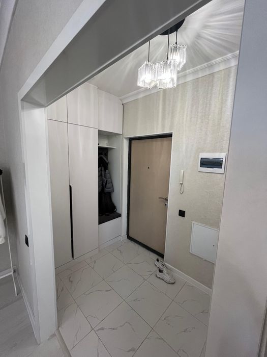 Кв по суточно  левый берег