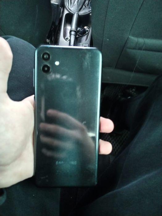 Самсунг а 04 в хорошем состоянии