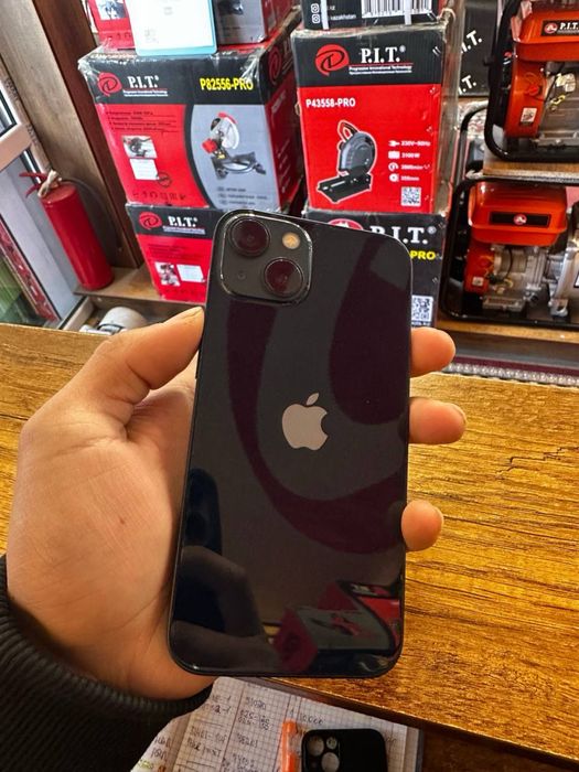 Продам iphone 13