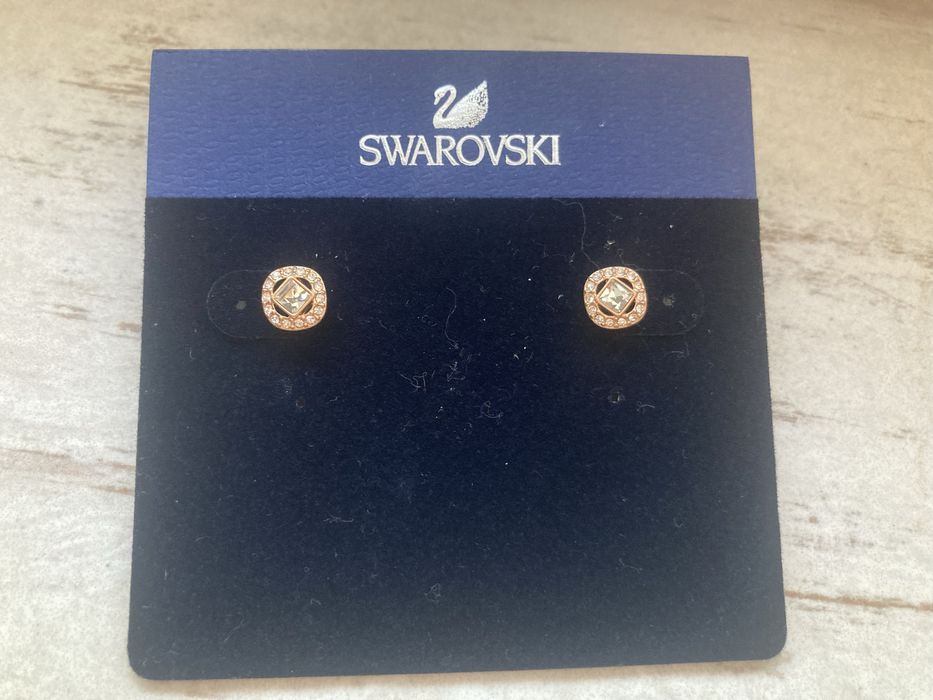 Обеци Swarovski цвят розово злато